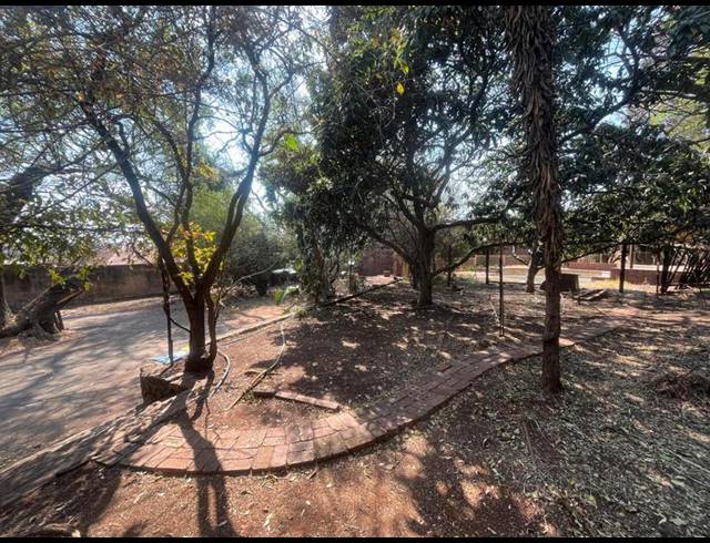 3 BEDROOM HOUSE FOR SALE IN MUCKLENEUK